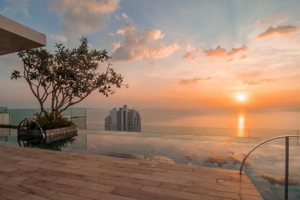 Ferienwohnung The Riviera Jomtien Exterior foto